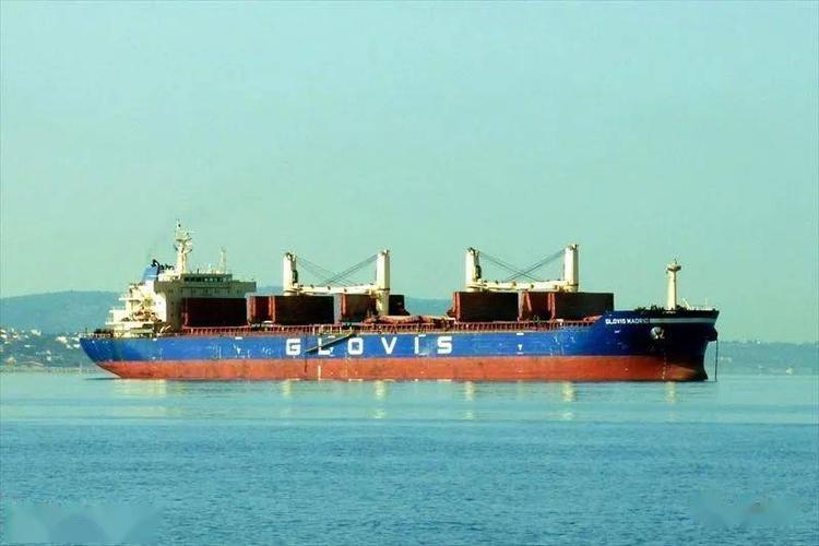 据贸易风报道,此次出售是太平船务专注于其核心集装箱船业务的战略
